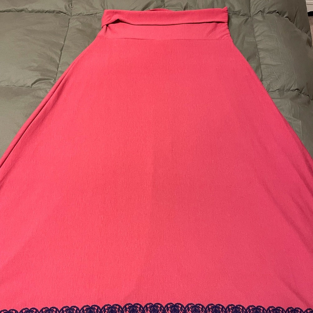 Rose maxi skirt with lace detail